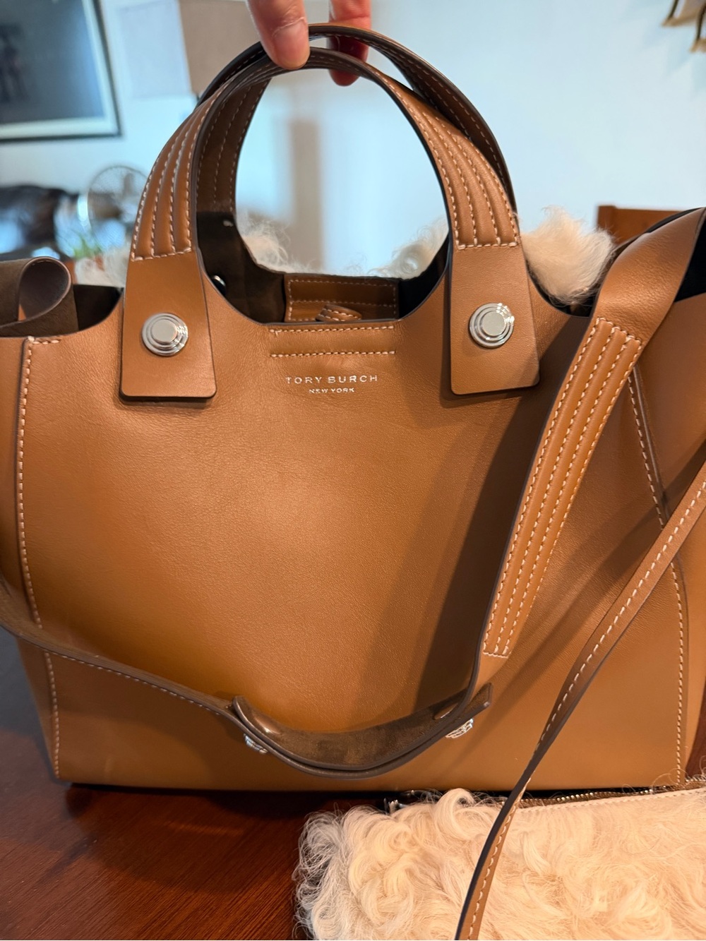 TORY BURCH Rory Shearling Tote Bag & Pouch~Cream & Brown - Picture 10 of 12